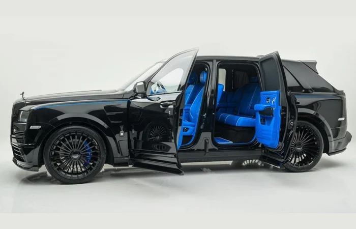 suicide doors Rolls Royce Cullinan