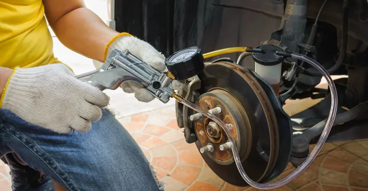 5 Easy Ways to Bleed Your Brakes By Yourself – Step By Step Guide
