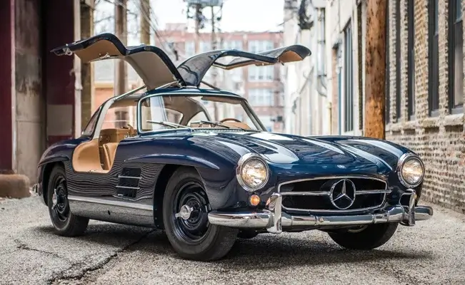 cheap cars with gullwing doors