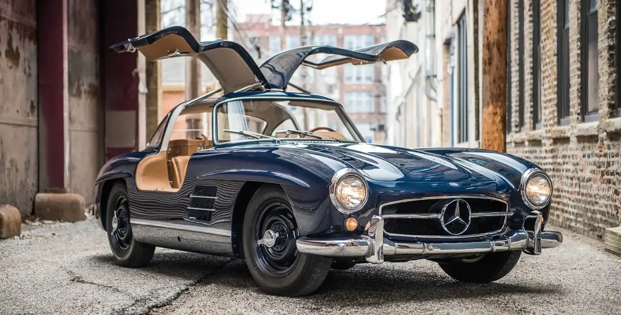 cars with gullwing doors