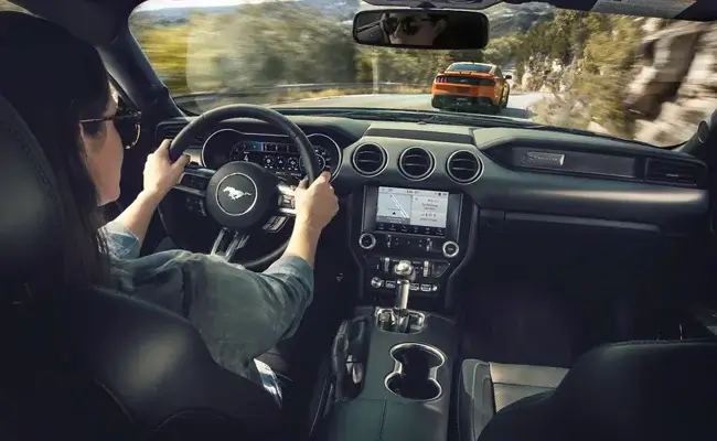 2022 camaro ss vs 2022 mustang gt