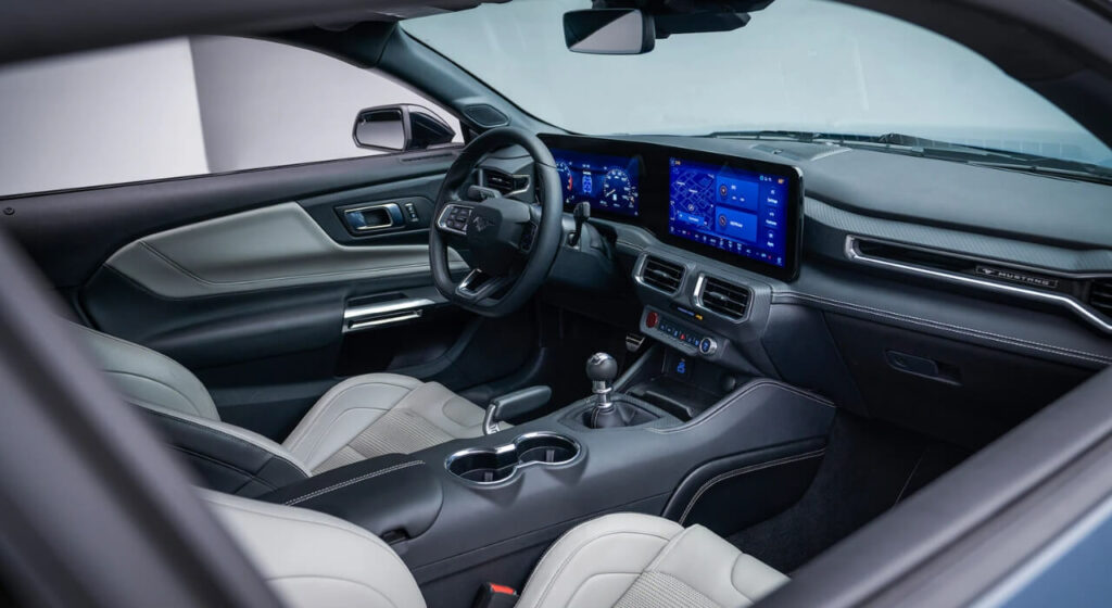 2024 ford mustang interior
