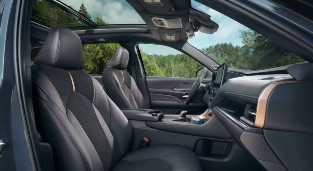 Toyota grand highlander interior