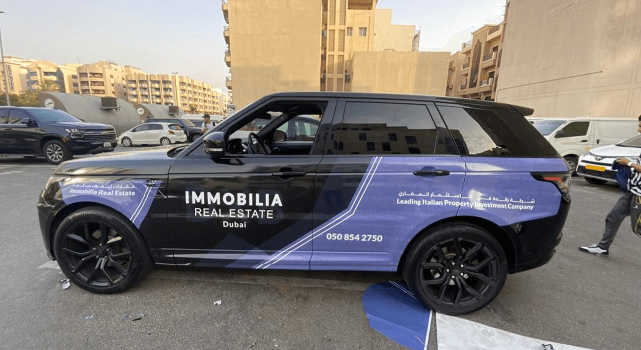 Vehicle Branding in Dubai: Choosing the Right Signage Maker