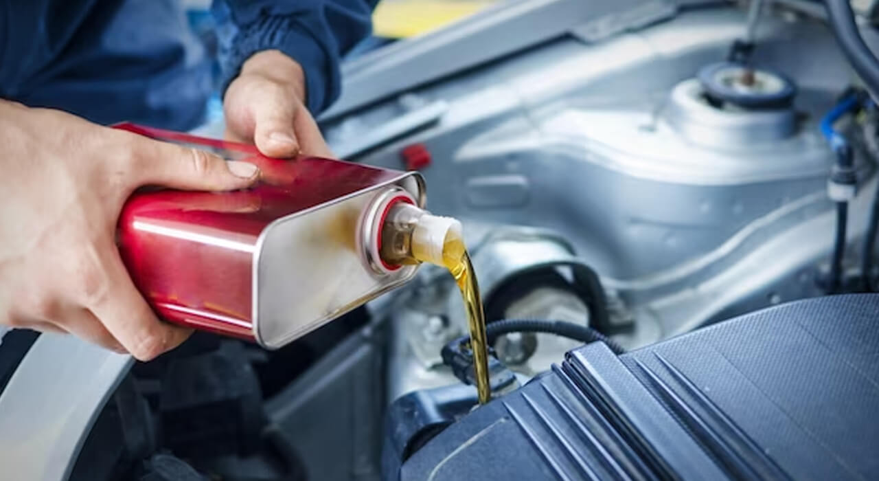 Key Factors to Consider When Buying Engine Oil Online